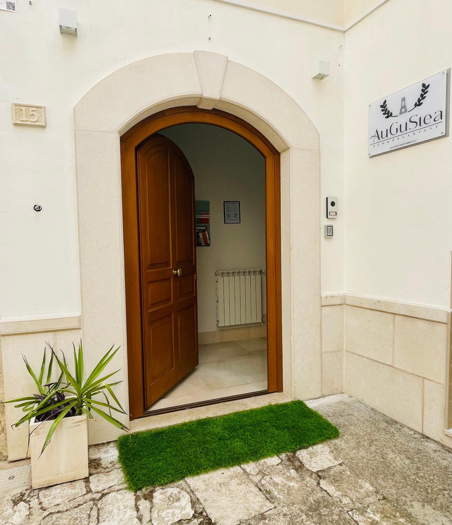 Augustea Bed & Breakfast Sannicandro di Bari Екстериор снимка