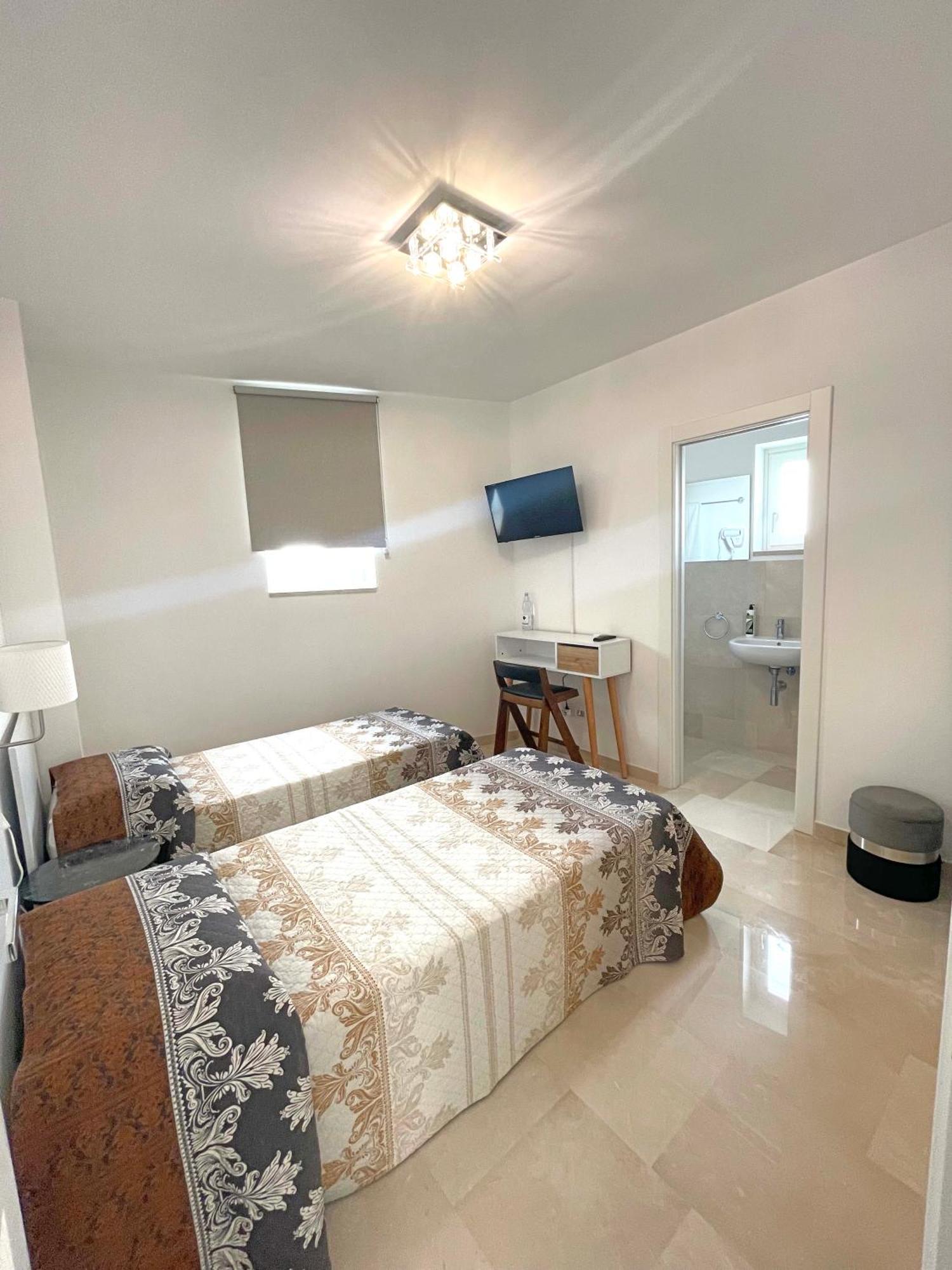 Augustea Bed & Breakfast Sannicandro di Bari Екстериор снимка