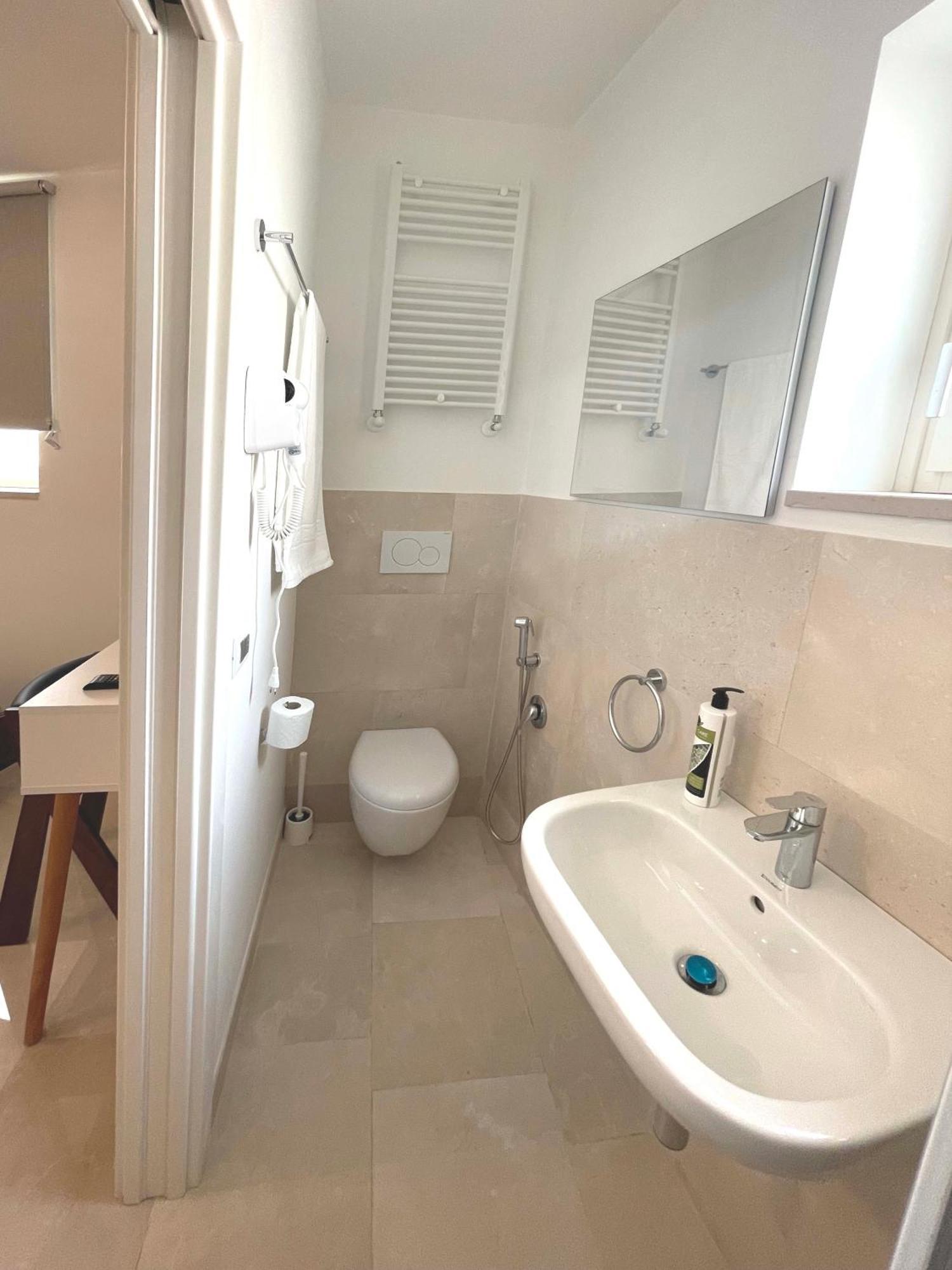 Augustea Bed & Breakfast Sannicandro di Bari Екстериор снимка